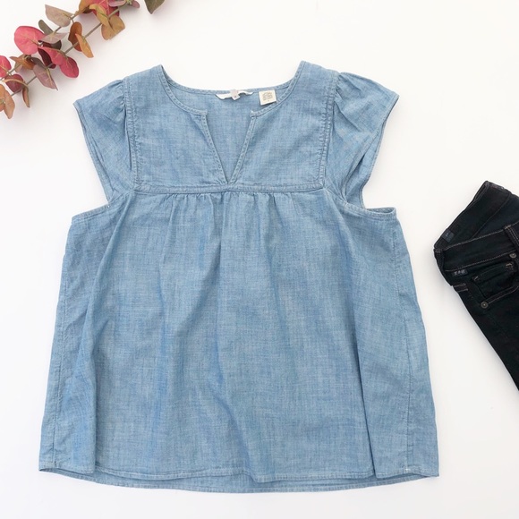 Levi's Tops - Levi’s denim cap sleeves top